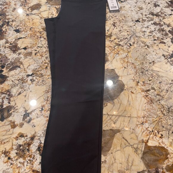 Yogalicisous Lux Criss Cross Back Leggings - Picture 3 of 9